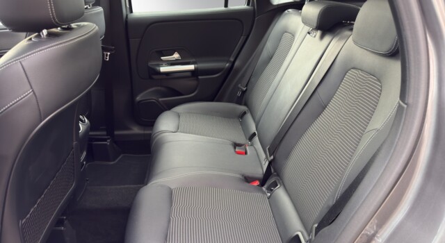 MERCEDES-BENZ GLA 250 e Progressive 8G-DCT