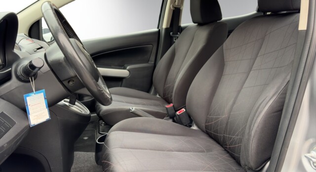 MAZDA 2 1.5i 16V Exclusive Automatic