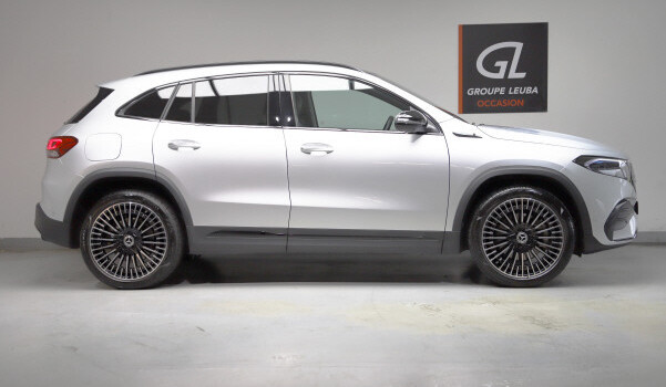 MERCEDES-BENZ EQA 250 AMG Line AMG Line