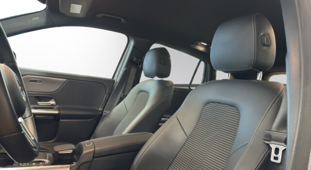 MERCEDES-BENZ EQA 350 4Matic