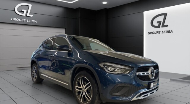 MERCEDES-BENZ GLA 220 d 4Matic Progressive 8G-DCT