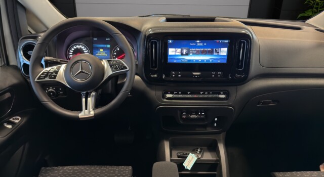 MERCEDES-BENZ VITO 116 CDI Select Tourer 4Matic 9G-Tronic