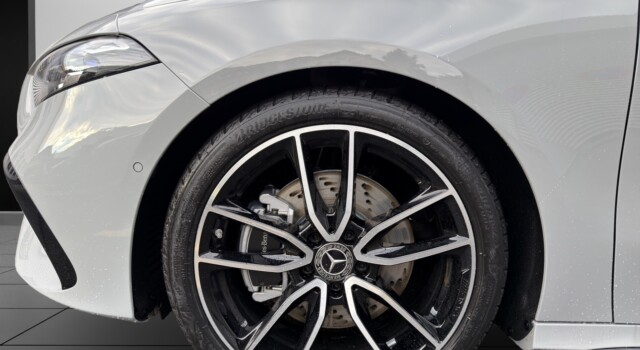 MERCEDES-BENZ A 220 4Matic 8G-DCT