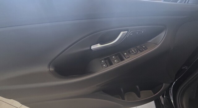 HYUNDAI i30 1.5 T-GDi Vertex 48V MH DCT