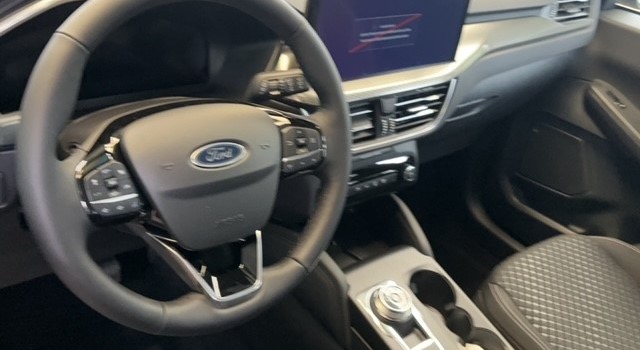 FORD KUGA 2.5 FHEV Titanium FWD