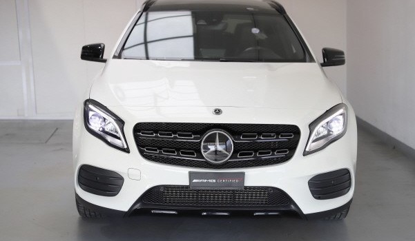 MERCEDES-BENZ GLA 250 AMG Line 4Matic