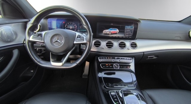 MERCEDES-BENZ E 400 AMG Line 4 Matic