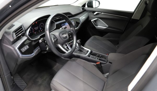 AUDI Q3 35 TFSI Attraction