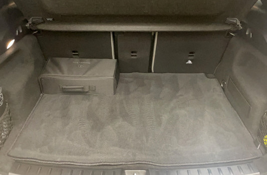 MERCEDES-BENZ EQA 250