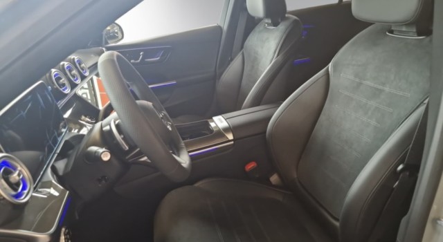 MERCEDES-BENZ C 300 T 4 Matic