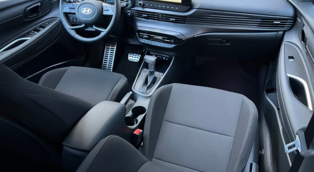 HYUNDAI BAYON 1.0 T-GDi Amplia DCT