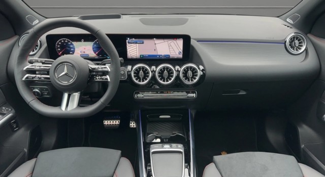 MERCEDES-BENZ GLA 250 4Matic 8G-DCT Swiss Star