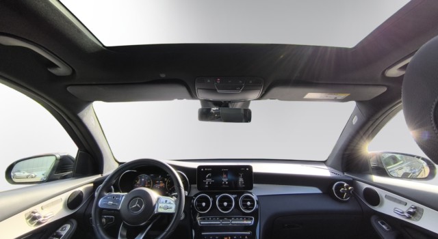 MERCEDES-BENZ GLC 200 AMG Line 4Matic