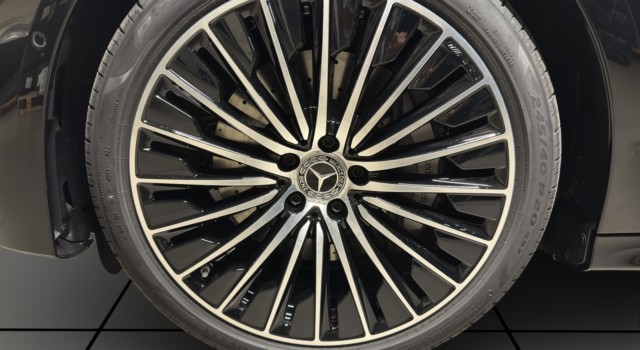 MERCEDES-BENZ E 220 d 4Matic 9G-Tronic
