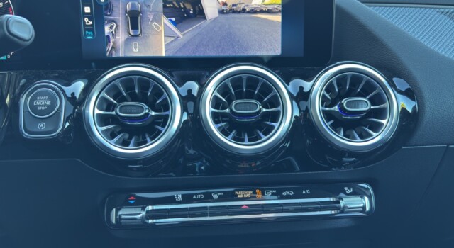 MERCEDES-BENZ GLA 250 4Matic 8G-DCT Swiss Star