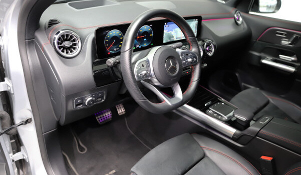 MERCEDES-BENZ EQA 250 AMG Line AMG Line