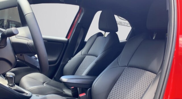 MAZDA 2 Hybrid Homura