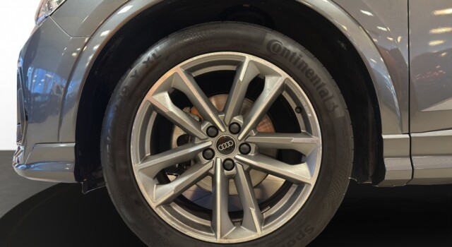 AUDI Q3 SB 35 TFSI S line Attr