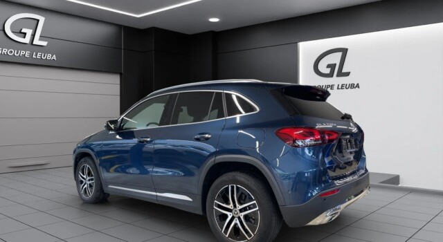 MERCEDES-BENZ GLA 220 d 4Matic Progressive 8G-DCT