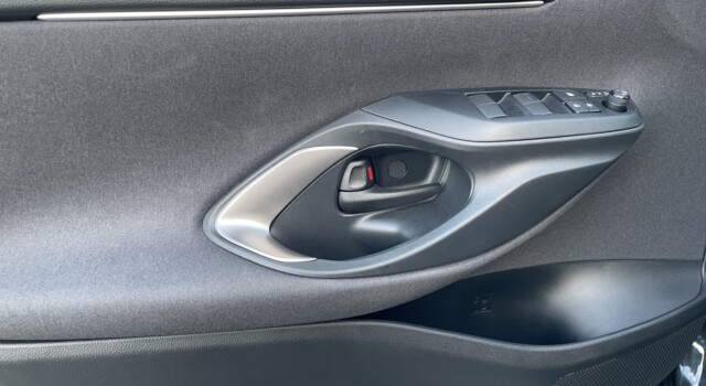 MAZDA 2 Hybrid Homura