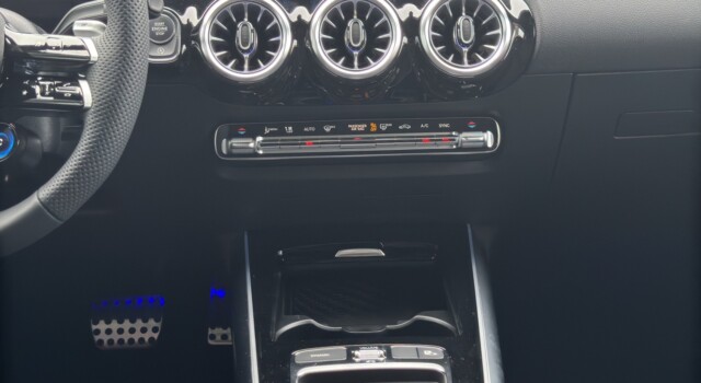 MERCEDES-BENZ GLA 35 AMG GLA AMG 35 4Matic 8G-DCT