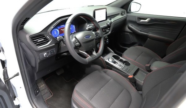 FORD KUGA 1.5 TDCi ST-Line 2WD