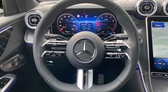 MERCEDES-BENZ GLC 300 4Matic 9G-Tronic