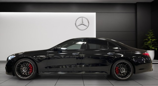 MERCEDES-BENZ S 63 AMG E Perf. Business