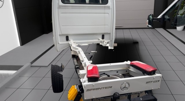 MERCEDES-BENZ Sprinter 517 CDI Lang