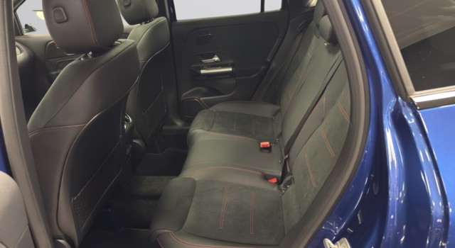 MERCEDES-BENZ GLA 220 4Matic 8G-DCT
