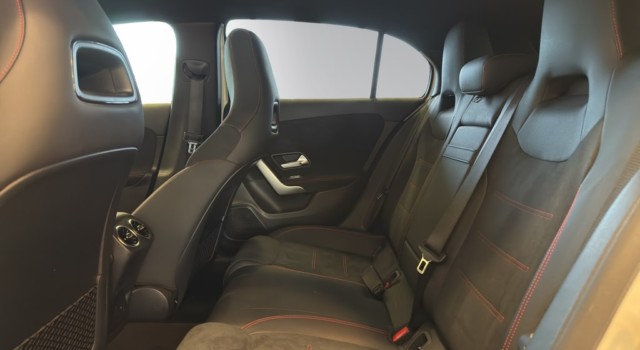MERCEDES-BENZ A 180 Night Star AMG Line
