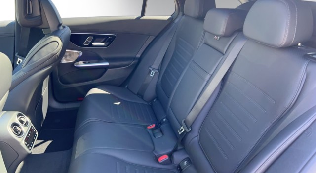 MERCEDES-BENZ C 220 d T 4 Matic