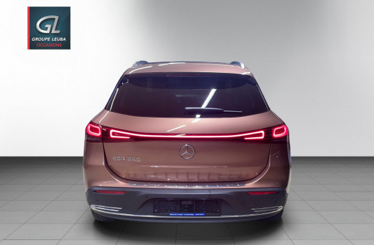 MERCEDES-BENZ EQA 250