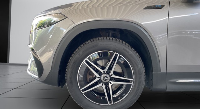 MERCEDES-BENZ EQB 350 AMG Line 4Matic