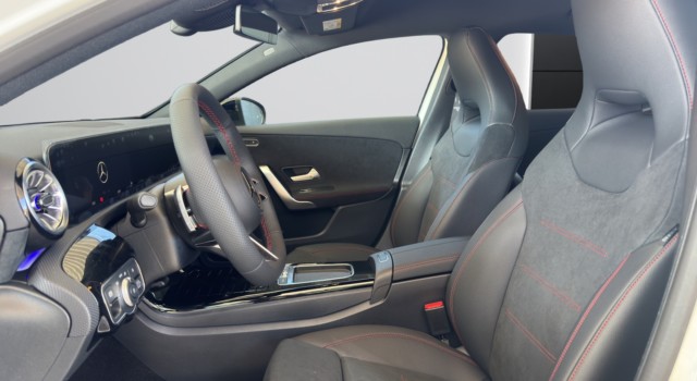 MERCEDES-BENZ A 250 4Matic 8G-DCT