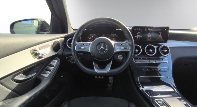 MERCEDES-BENZ GLC 200 AMG Line 4Matic