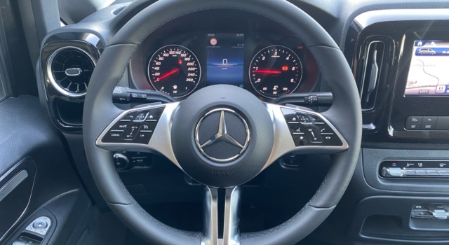 MERCEDES-BENZ VITO 116 CDI Lang Base Tourer 4Matic 9G-Tronic