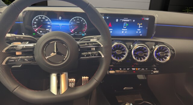 MERCEDES-BENZ A 200 Night Star 7G-DCT