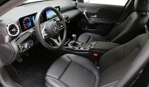 MERCEDES-BENZ A 200 Progressive