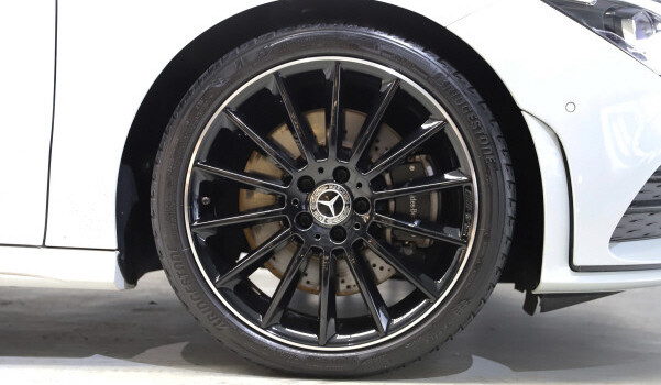 MERCEDES-BENZ CLA 250 CLA Shooting Brake 250 4Matic 7G-DCT AMG Line