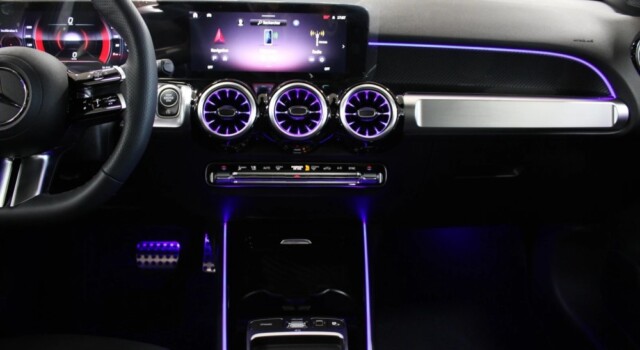 MERCEDES-BENZ GLB 220 d 4Matic 8G-Tronic