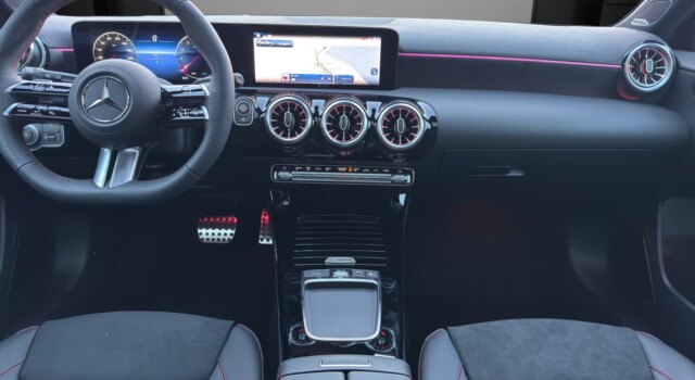 MERCEDES-BENZ A 250 4Matic 8G-DCT