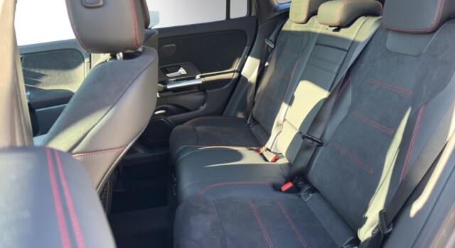 MERCEDES-BENZ GLA 250 e EQ Star 8G-DCT