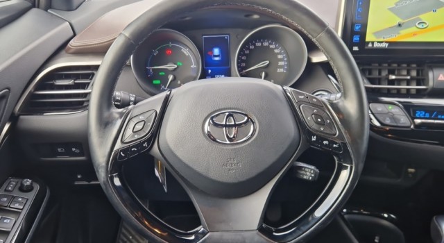 TOYOTA C-HR 1.8 HSD Style