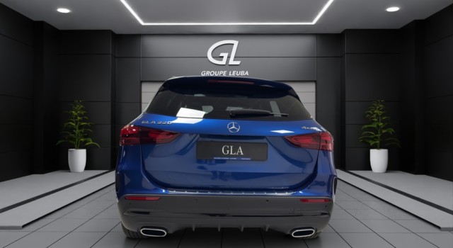 MERCEDES-BENZ GLA 220 4Matic 8G-DCT