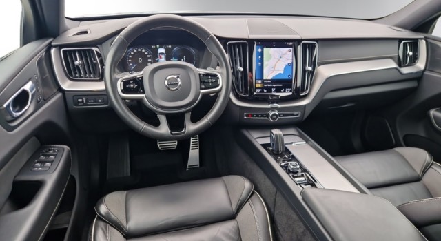 VOLVO XC60 T8 eAWD Polestar