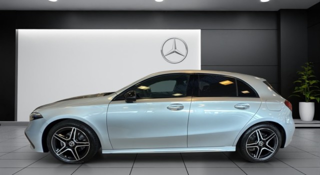 MERCEDES-BENZ A 200 Night Star 7G-DCT