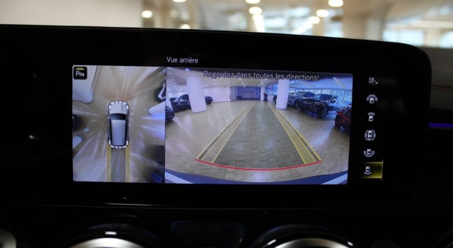 MERCEDES-BENZ EQB 350 66,5 kWh 4Matic Swiss Star