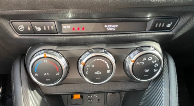 MAZDA 2 SKYACTIV-G 90 Homura Aka Automat