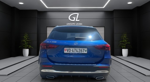 MERCEDES-BENZ GLA 200 Night Star 7G-DCT